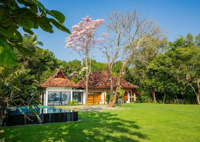 Stayvista At Cheppanam House With Infinity Pool - Kochi